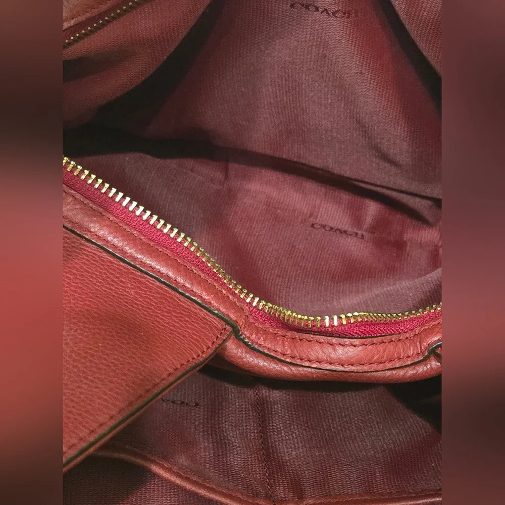 Coach EDIE Pebbled Leather Hobo/Shoulder bag - Picture 5 of 16